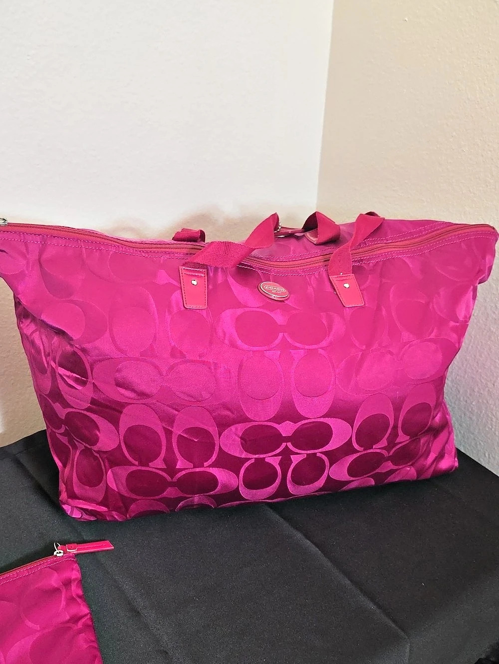 Coach Hamptons Weekend Nylon Tote and Pouch Set Pink